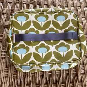 NWOT orla kiely etc. Travel bag. Sage green/light blue flowers